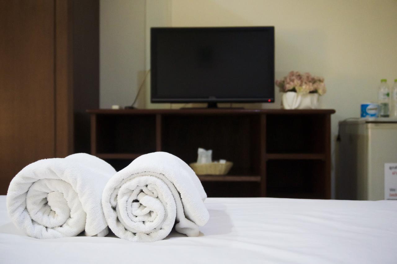 Baan Boonanan Apartment Rangsit Bagian luar foto