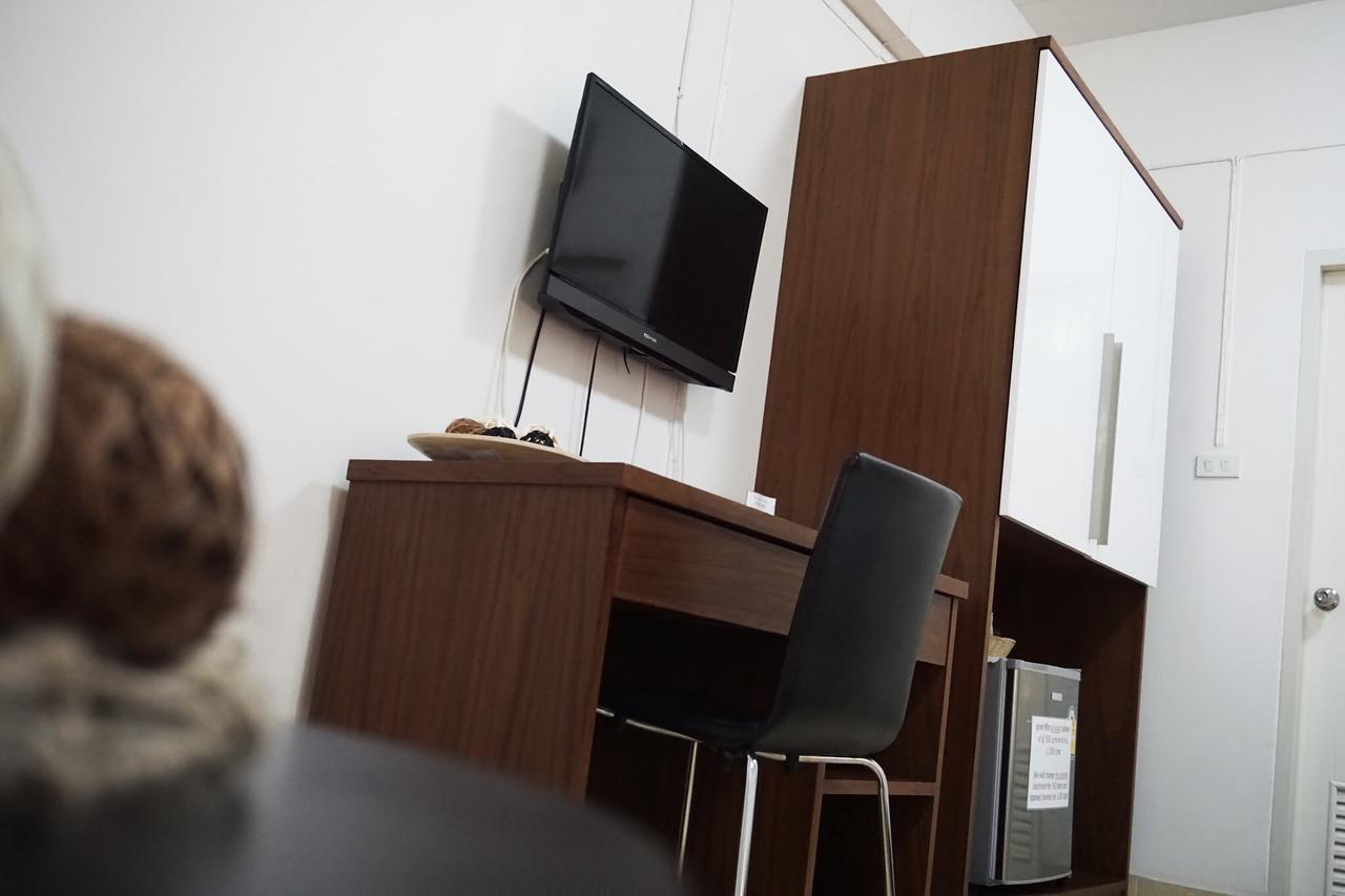Baan Boonanan Apartment Rangsit Bagian luar foto